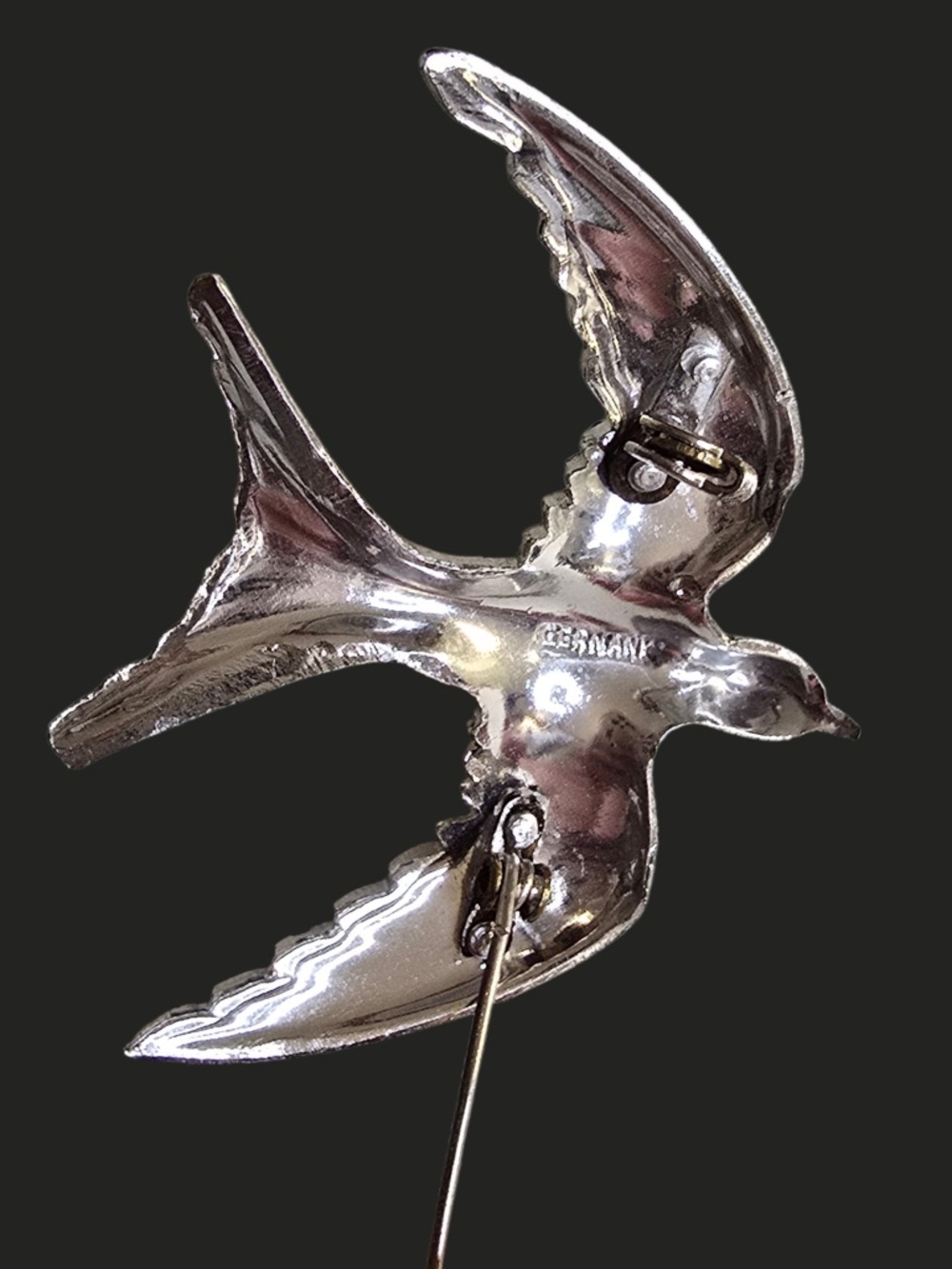 Vintage Swallow Brooch in Eloxal Metal and Faux Marcasites from Germany - Picture 5 of 5